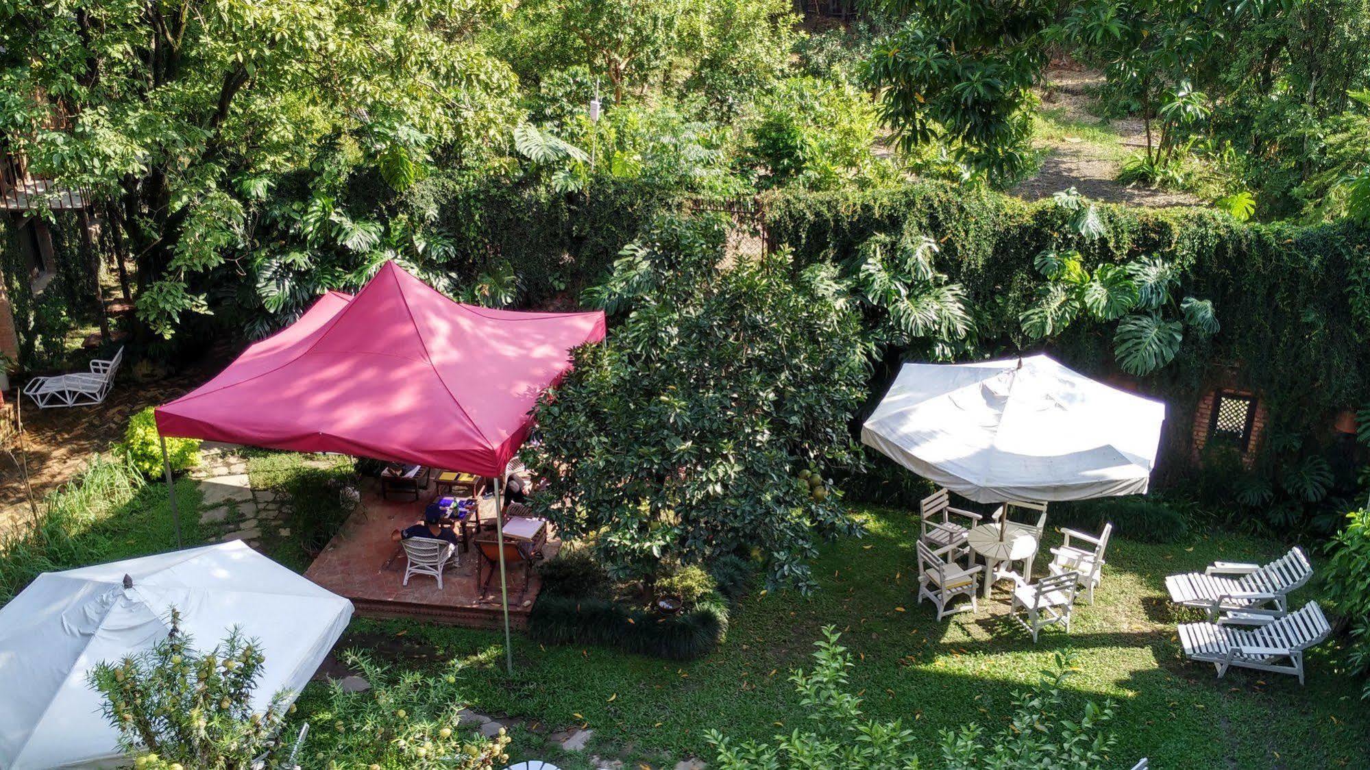 Hotel Vajra Katmandu Kültér fotó